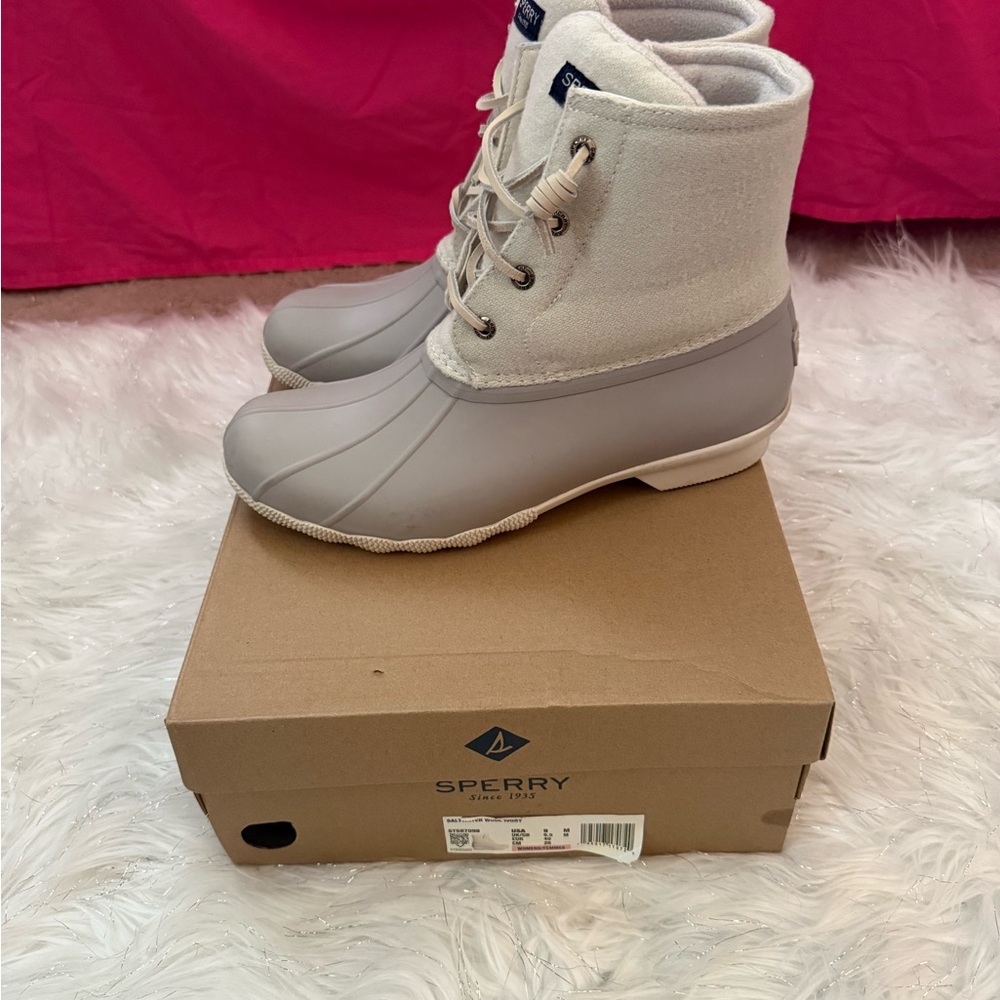 Sperry Saltwater Gray and Ivory Duck Boots